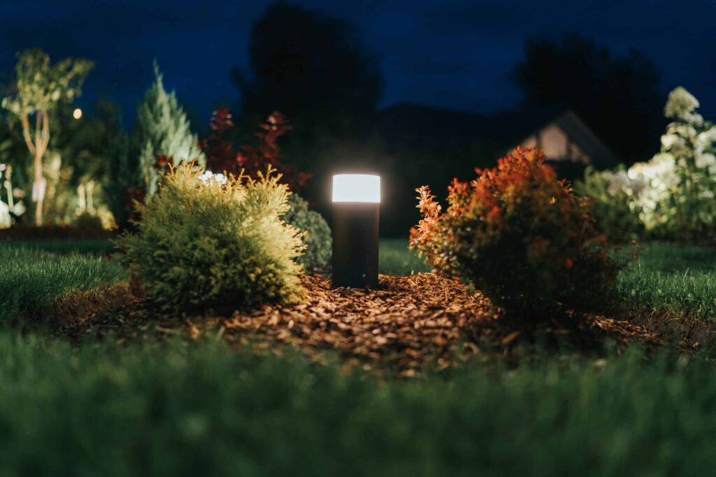 Iluminação No Jardim: Destaque A Beleza Do Seu Jardim